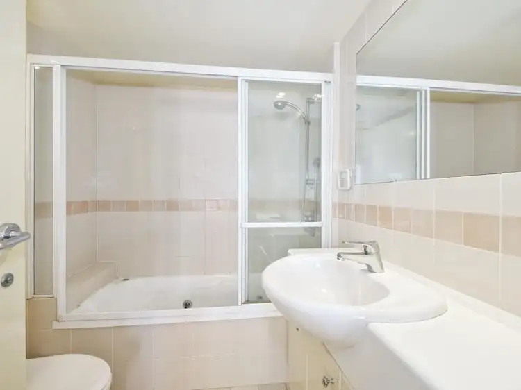 Seventh view of Homely apartment listing, 426/83 Leichhardt St, Spring Hill QLD