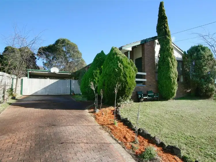 119 Victoria Rd, Chirnside Park VIC