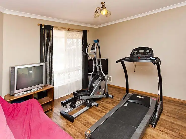 Sixth view of Homely house listing, 15 Eddy Cl, Leda WA