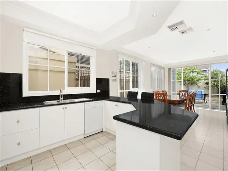 8/16-18 Oakwood Ct, Templestowe VIC