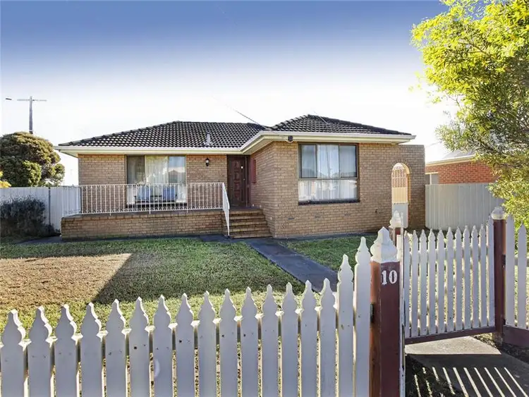 10 Dalmont Gr, Norlane VIC