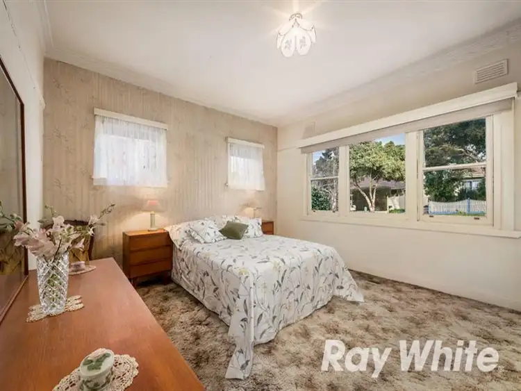 Fifth view of Homely house listing, 27 Hill St, Box Hill South VIC