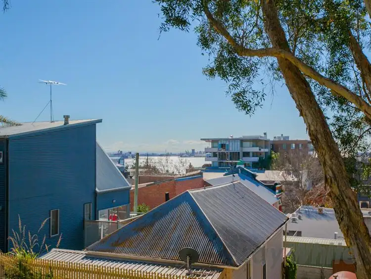 44 Perkins St, Newcastle NSW