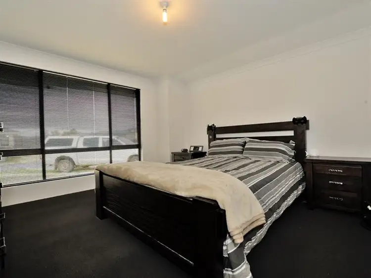 Second view of Homely house listing, 1 Coolimba Turn, Baldivis WA