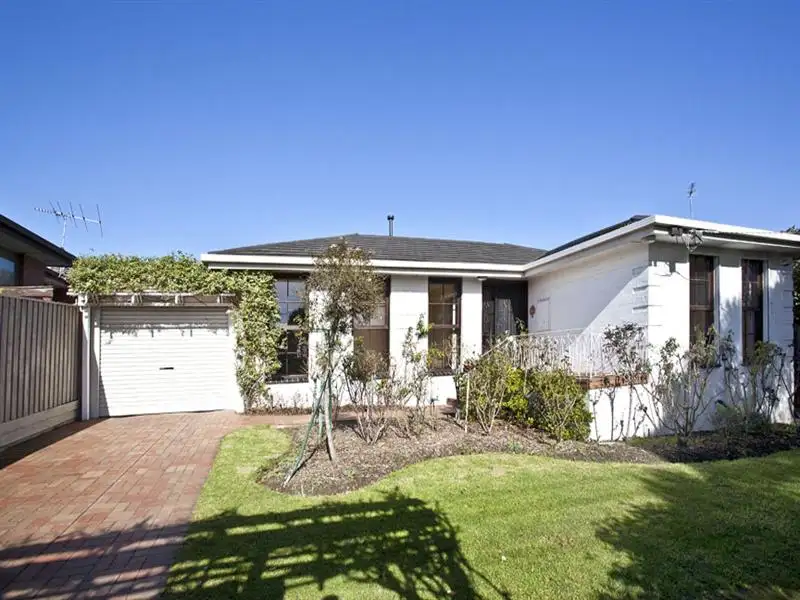 Main view of Homely house listing, 34 Catherine Ave, Mount Waverley VIC