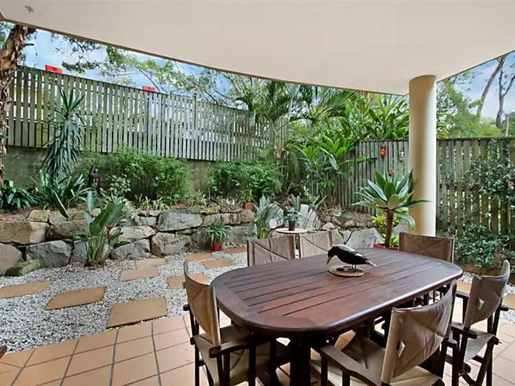 2/29 Ascog Tce, Toowong QLD