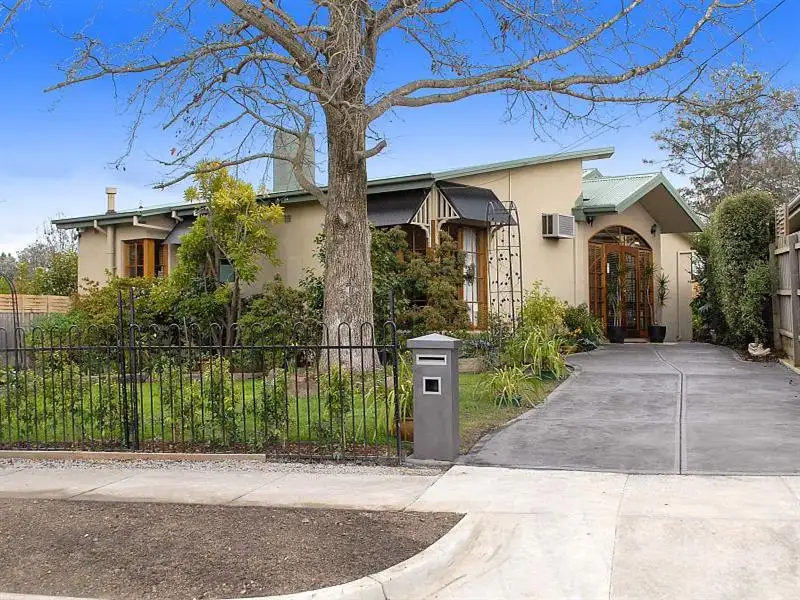 Main view of Homely house listing, 1/18 Endeavour St, Mitcham VIC