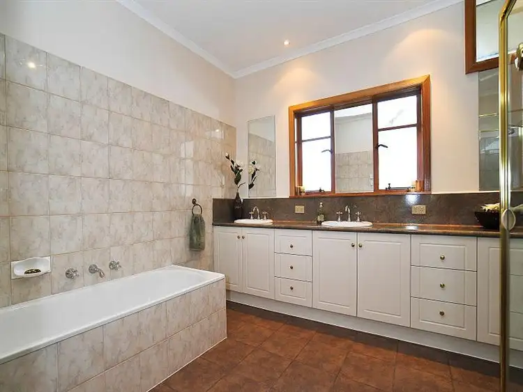 Fifth view of Homely house listing, 1/18 Endeavour St, Mitcham VIC