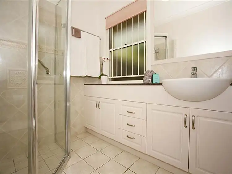 Seventh view of Homely townhouse listing, 3a/157 Brookfield Rd, Kenmore Hills QLD