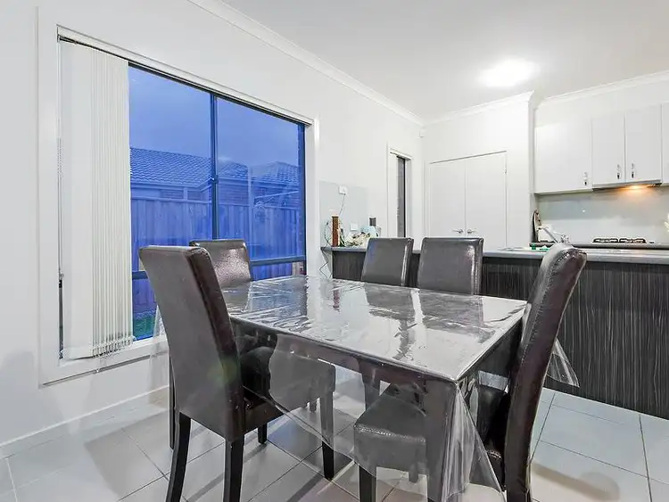 Fifth view of Homely house listing, 26 Fieldwren Dr, Truganina VIC