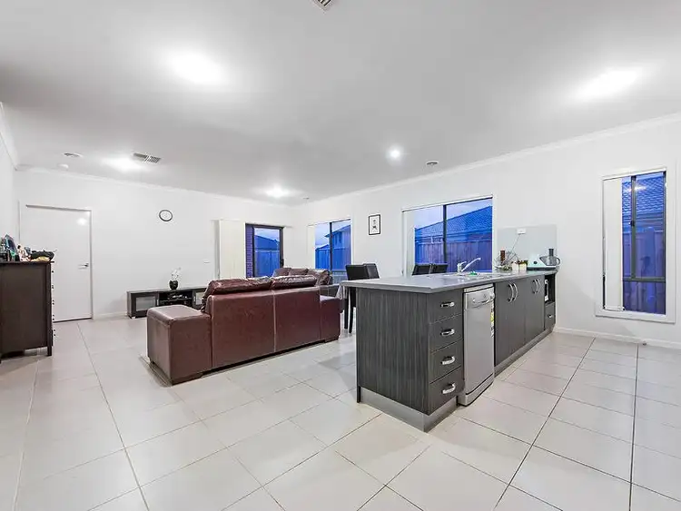 Sixth view of Homely house listing, 26 Fieldwren Dr, Truganina VIC