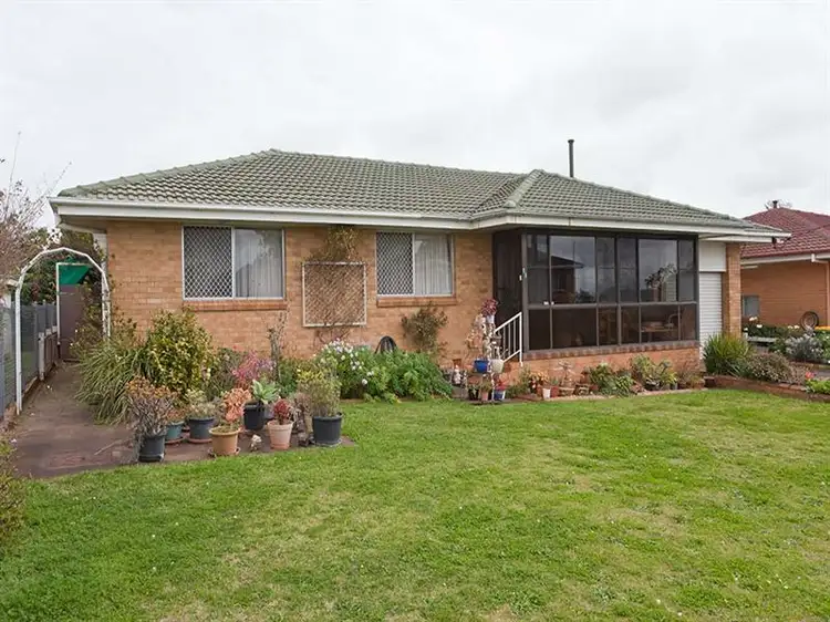 11 Jean St, Harristown QLD