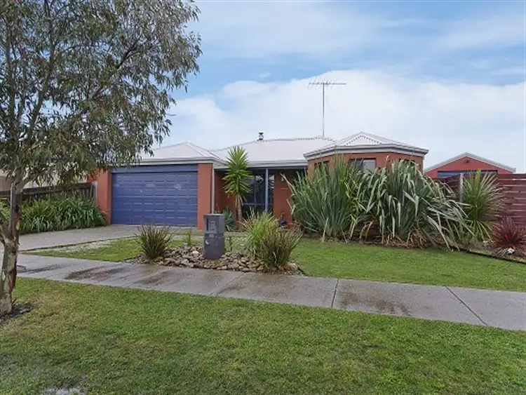 6 Blackheath Mews, Waurn Ponds VIC