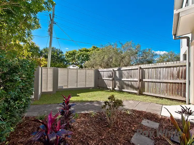 2/54 Erneton St, Newmarket QLD