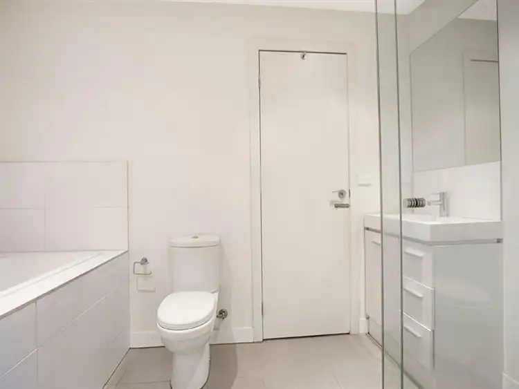 Fourth view of Homely apartment listing, 2/76-78 Plenty Rd, Preston VIC