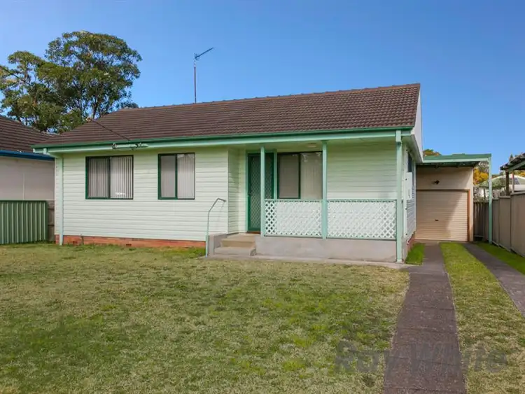 16 Cassia Cres, Gateshead NSW