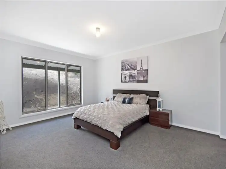 Fifth view of Homely house listing, 4 The Hill Ct, Warrnambool VIC