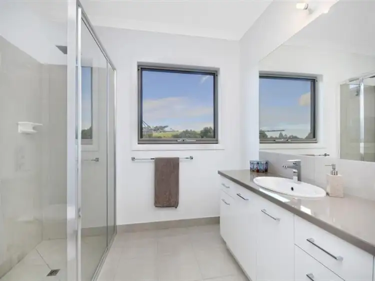 Sixth view of Homely house listing, 4 The Hill Ct, Warrnambool VIC
