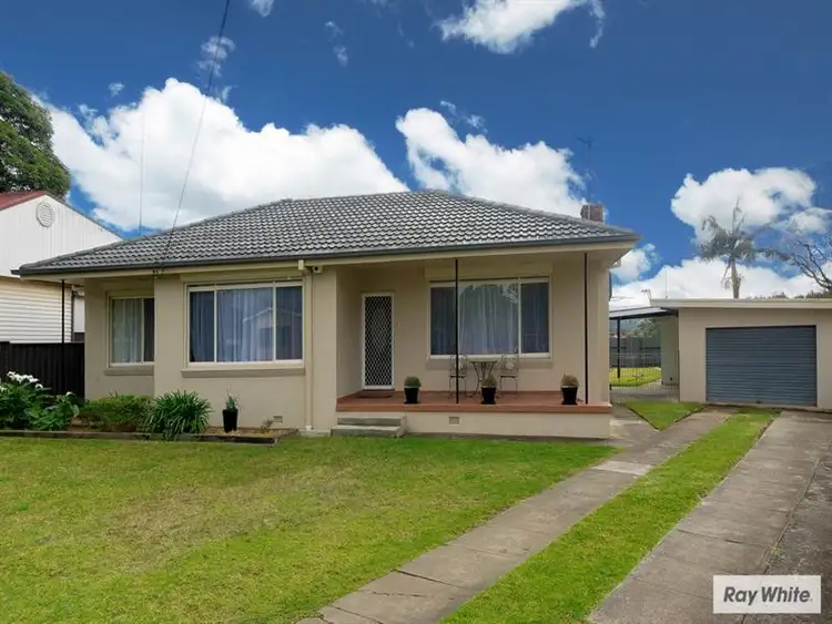 13 Kapooka Ave, Dapto NSW
