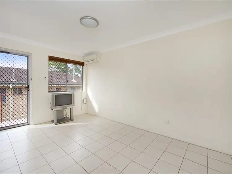 Second view of Homely unit listing, 3/5 Deighton Rd, Dutton Park QLD