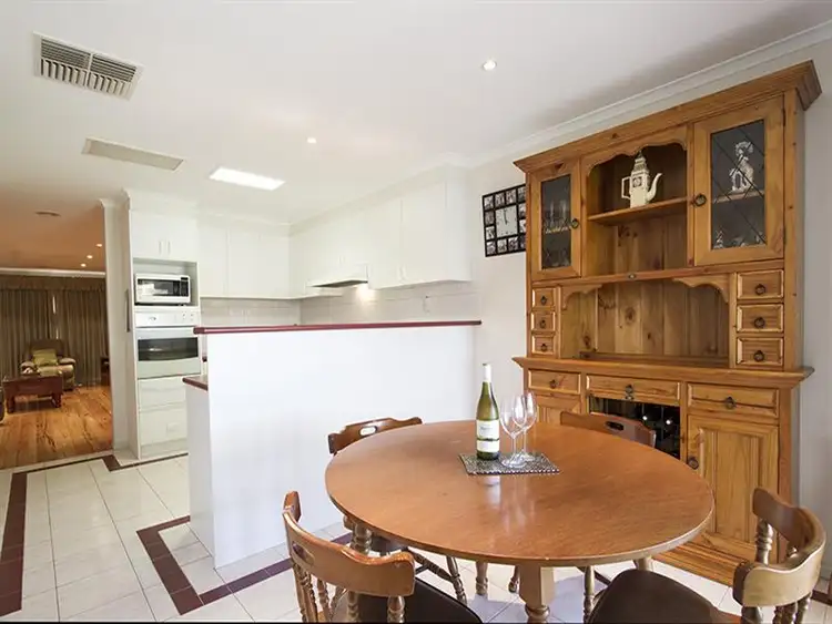 Fifth view of Homely house listing, 17 Barron Way, Yallambie VIC