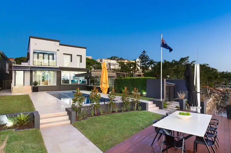 20 Scott Street, Hawthorne QLD 4171