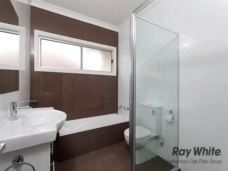 Fourth view of Homely villa listing, 1/34 Griffith St, Oak Flats NSW