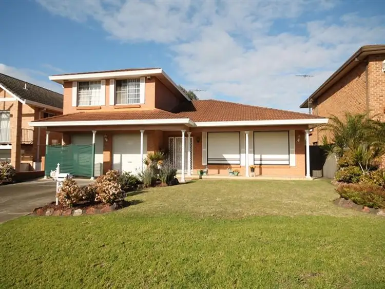 13 Durham Cl, Bonnyrigg Heights NSW