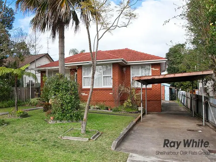 11 Hopetoun St, Oak Flats NSW