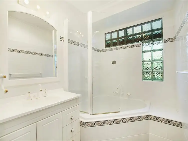 Fifth view of Homely house listing, 6 Woolley Cl, Thornton NSW