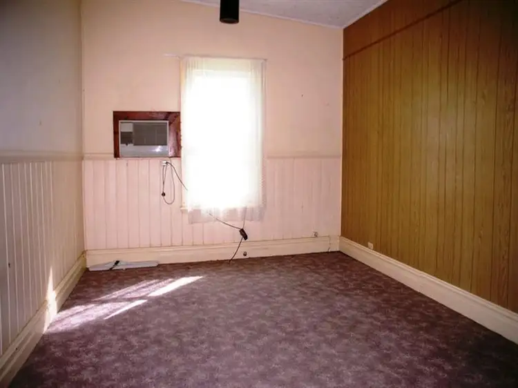 Fifth view of Homely house listing, 10 Twelfth St, Renmark SA