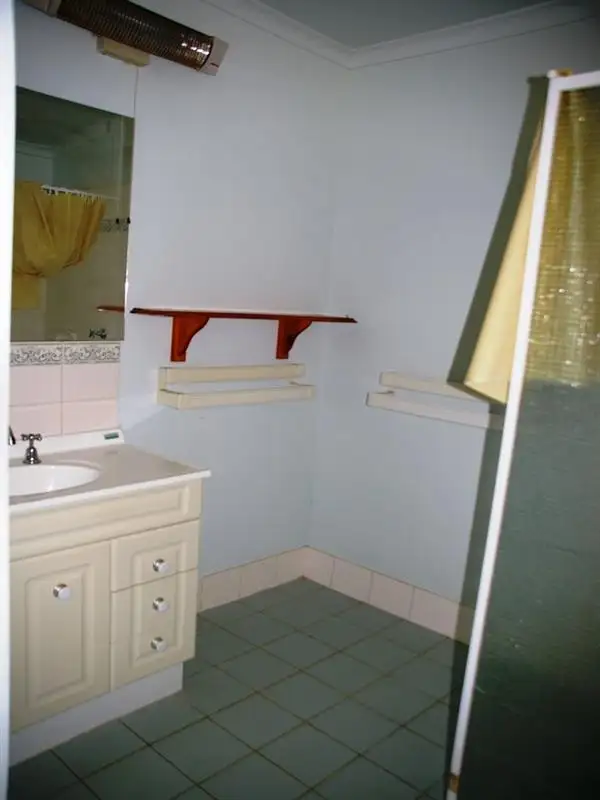 Sixth view of Homely house listing, 10 Twelfth St, Renmark SA