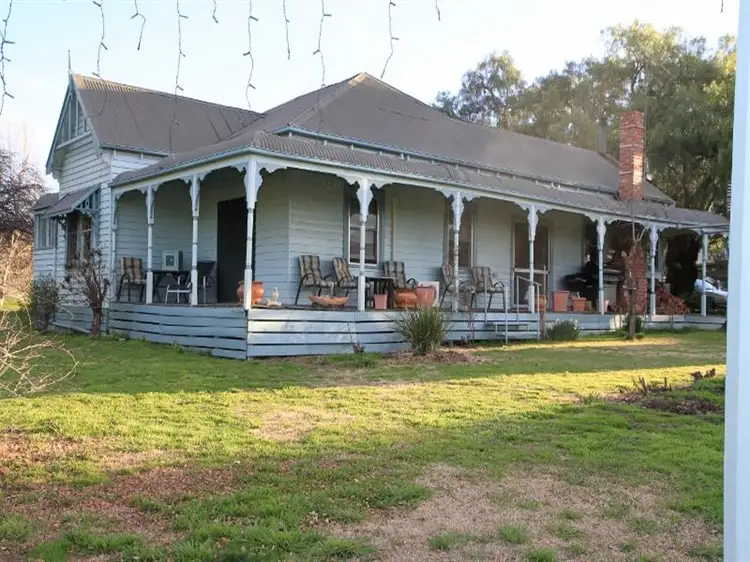 1000 Mia Mia Derrinal Rd, Redesdale VIC