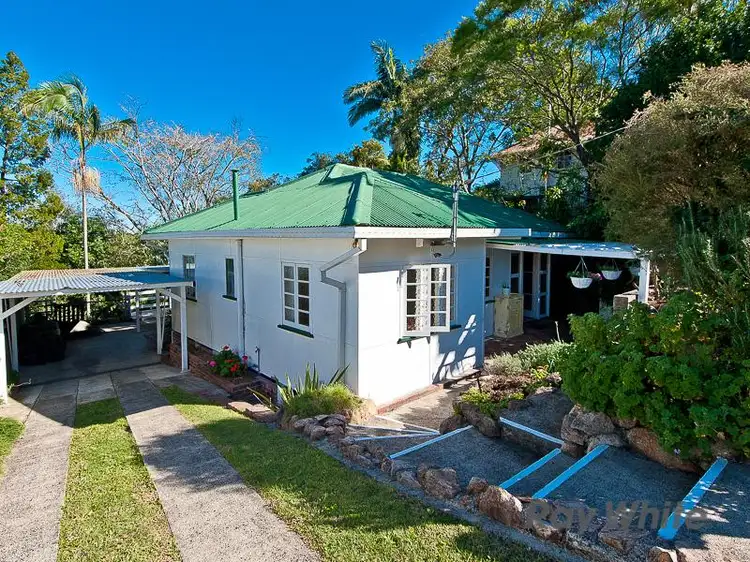 64 Willmington St, Newmarket QLD