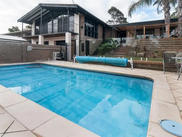 13 Ernest Cres, Happy Valley SA