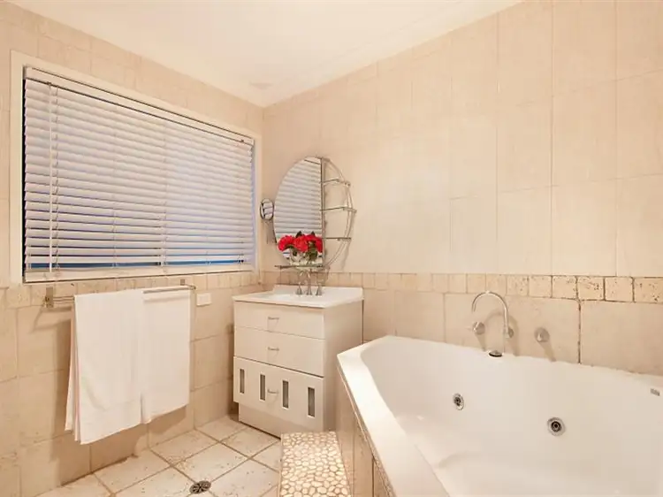 Seventh view of Homely house listing, 19 Broadwater Dr, Saratoga NSW