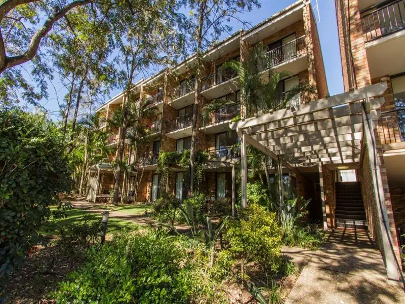 Main view of Homely unit listing, 4/11 Bowler St, Paddington QLD