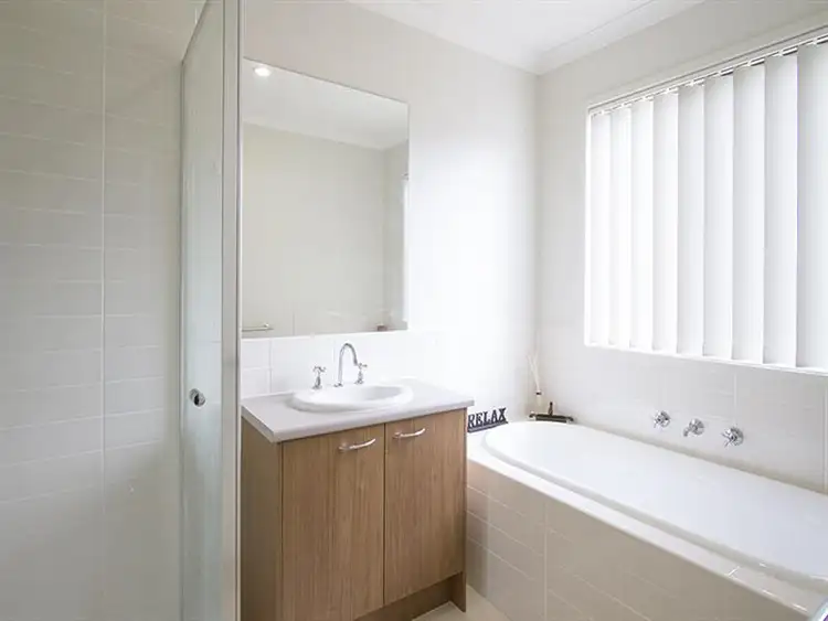 Fourth view of Homely house listing, 14 Morton Cl, Doreen VIC