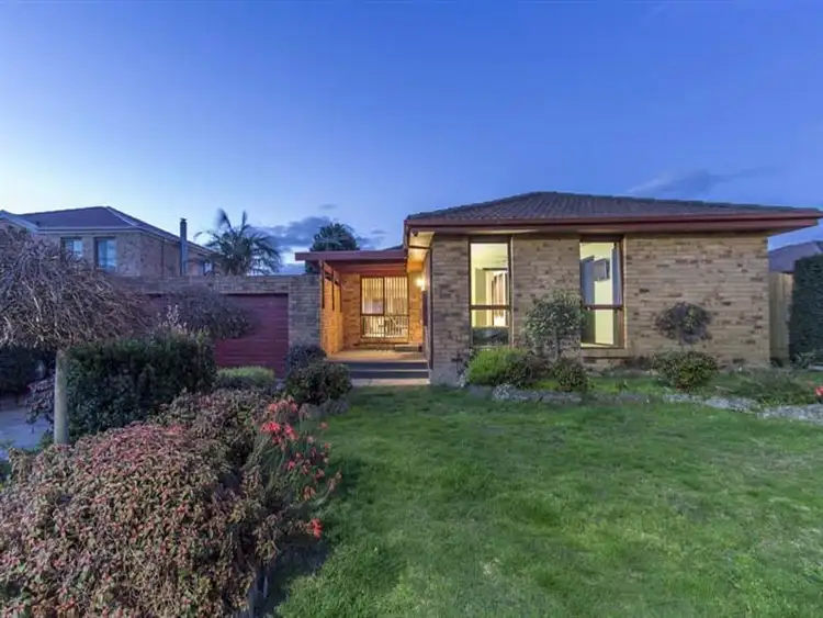 88 Aquarius Dr, Frankston VIC