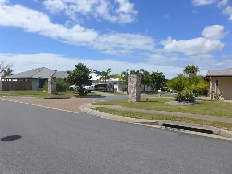 1 Pambula Cl, Kewarra Beach QLD