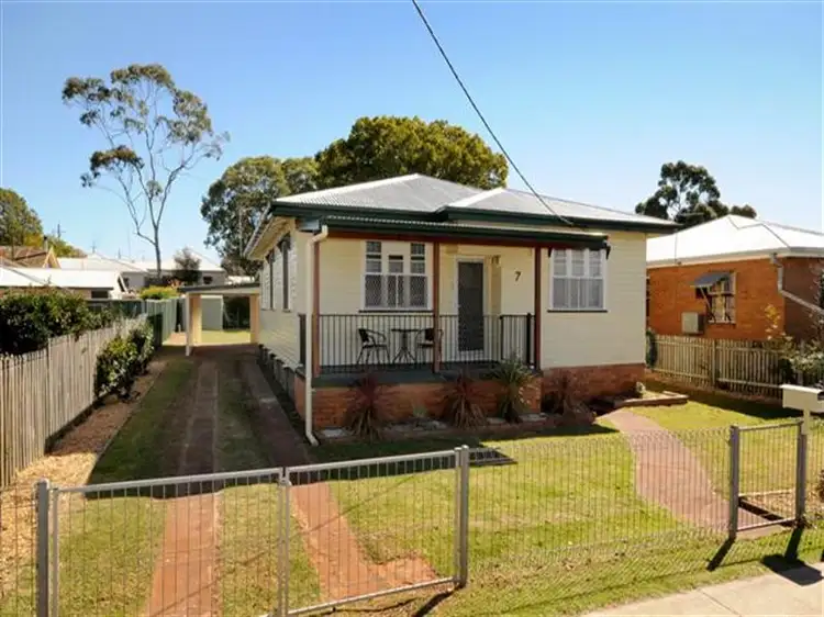 7 Turner St, Newtown QLD