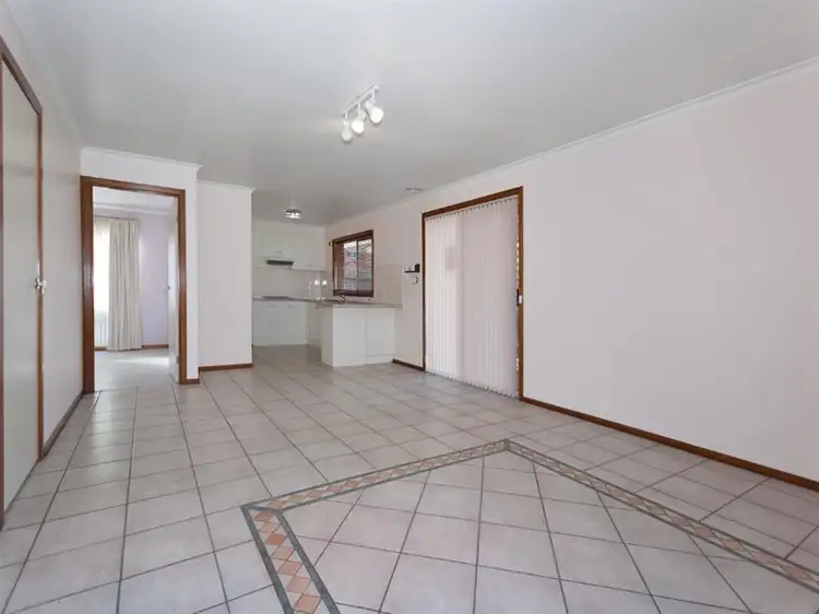 Fifth view of Homely house listing, 14 Marquet Ct, Hillside VIC