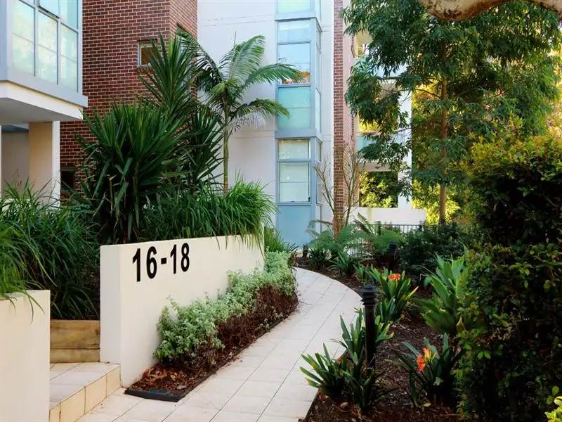 Main view of Homely unit listing, 11/16-18 Boyd Pl, Turramurra NSW