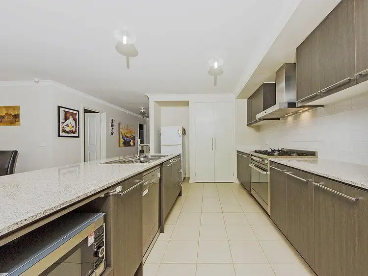 Fifth view of Homely house listing, 11 Mallard Cl, Truganina VIC