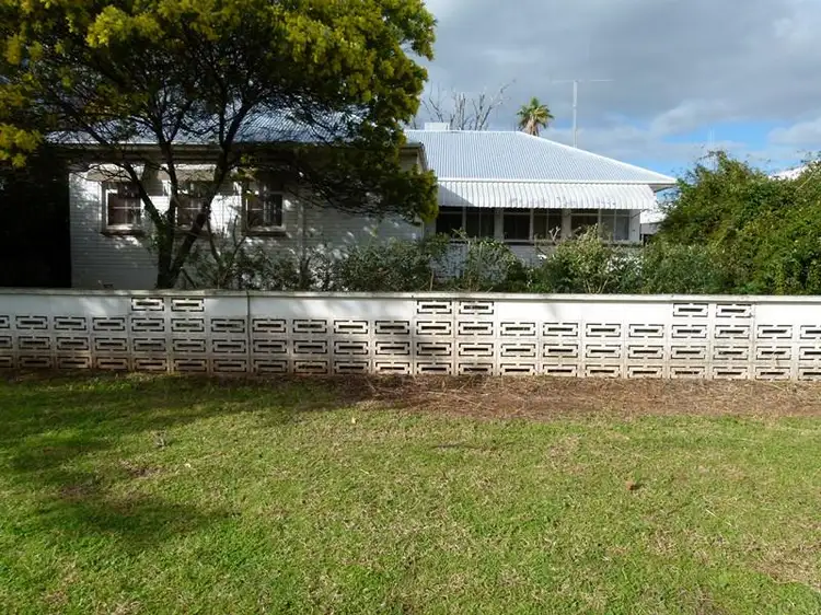 20 Clement St, Forbes NSW