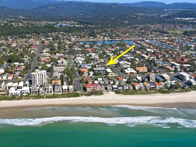 8 Fourteenth Ave, Palm Beach QLD