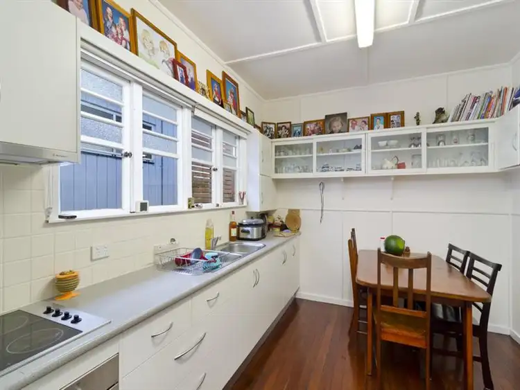 Second view of Homely house listing, 8 Fourteenth Ave, Palm Beach QLD