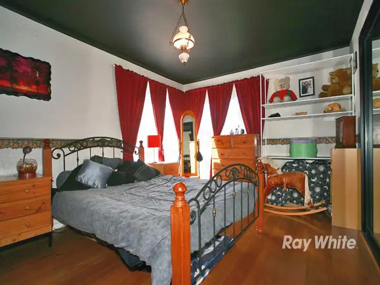 2 Fay Ct, Noble Park VIC