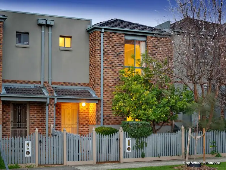 2/2 Shoalhaven St, Bundoora VIC
