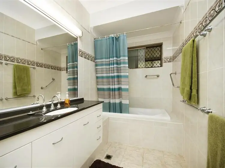 Fifth view of Homely house listing, 10 Laura Ct, Deeragun QLD